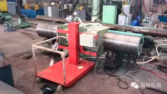 海越中頻高頻電磁感應(yīng)加熱設(shè)備在不同的行業(yè)、不同的工件、不同的工藝要求的應(yīng)用現(xiàn)場圖