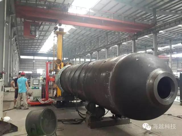 海越中頻高頻電磁感應(yīng)加熱設(shè)備在不同的行業(yè)、不同的工件、不同的工藝要求的應(yīng)用現(xiàn)場圖